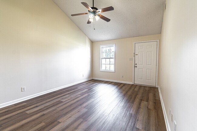Building Photo - 316 Audrea Ln