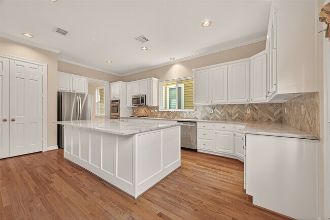 Building Photo - 431 Westmoreland St