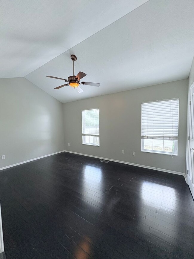 Building Photo - Stunning 2BR 3BA w/ Garage & Central A/C in Westerville!