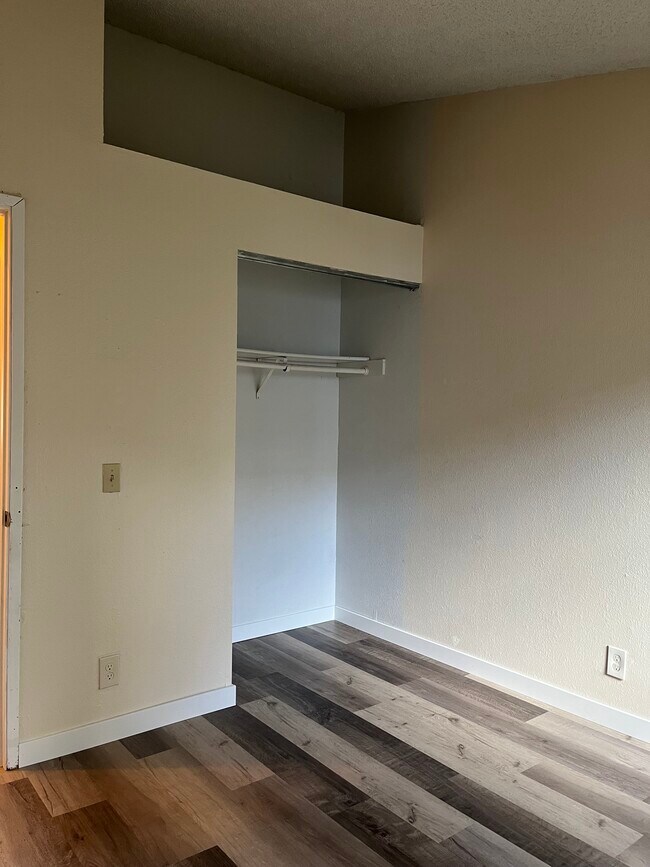 Building Photo - 918 124th St SW