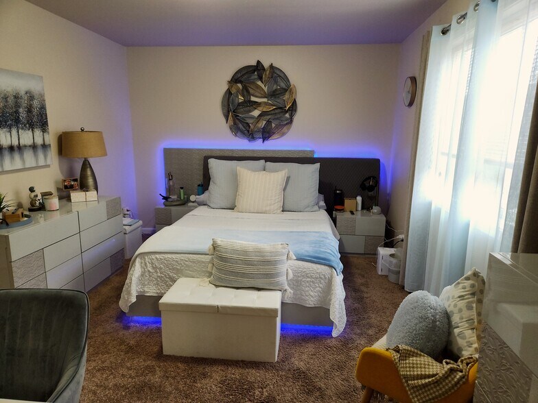 2nd bedroom - 9270 SE Caruthers St