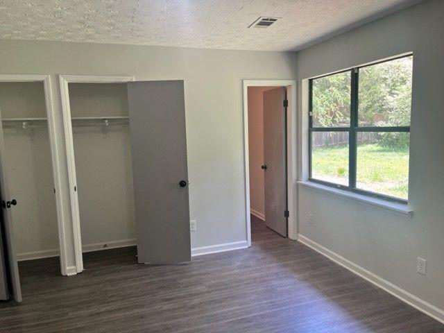 Building Photo - 8156 Sunnydale Ln