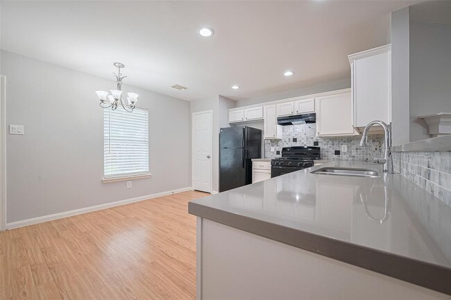 Building Photo - 18139 Flower Grove Ct