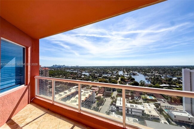 Building Photo - 2100 N Ocean Blvd
