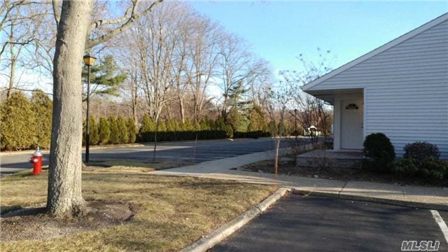 Building Photo - 56 Whalers Cove Dr