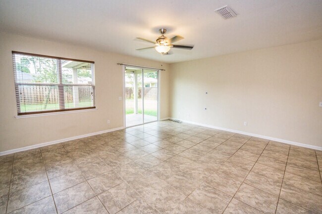 Building Photo - Great Rental in Kingsmill!