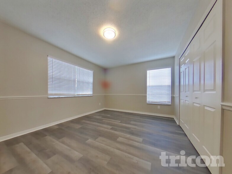 Building Photo - 1990 Turnberry Dr