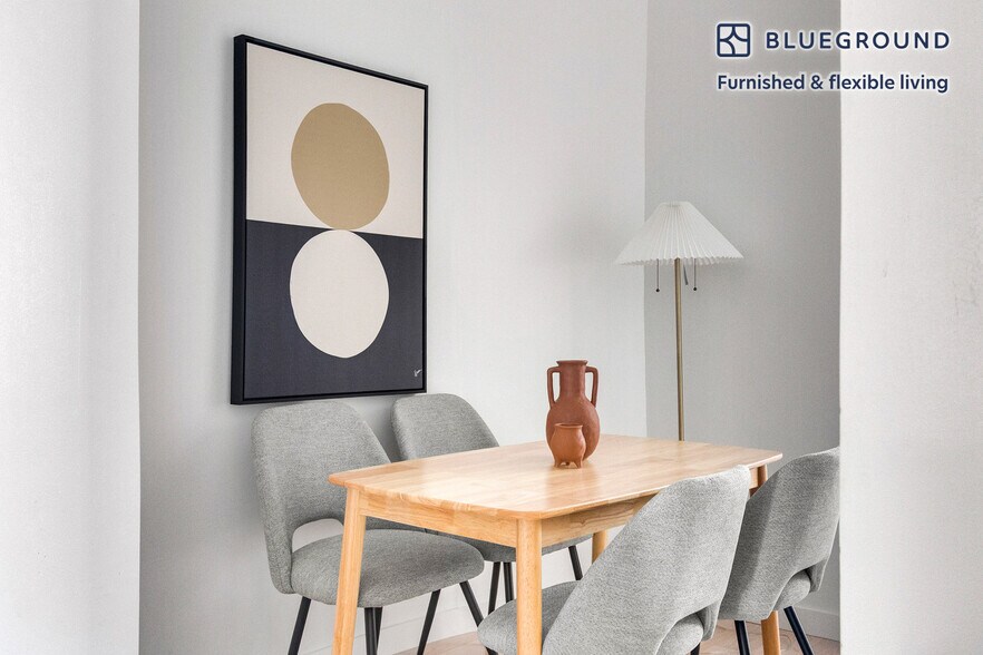 Building Photo - 501 1/2 E 83rd St