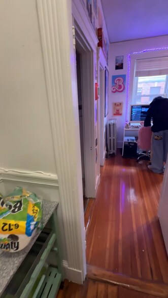 Building Photo - 64 Hemenway St