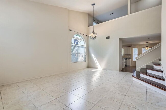 Building Photo - 1714 Candelaria Mesa Dr