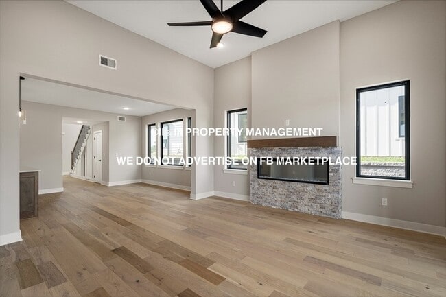 Building Photo - 9579 Jupiter Street