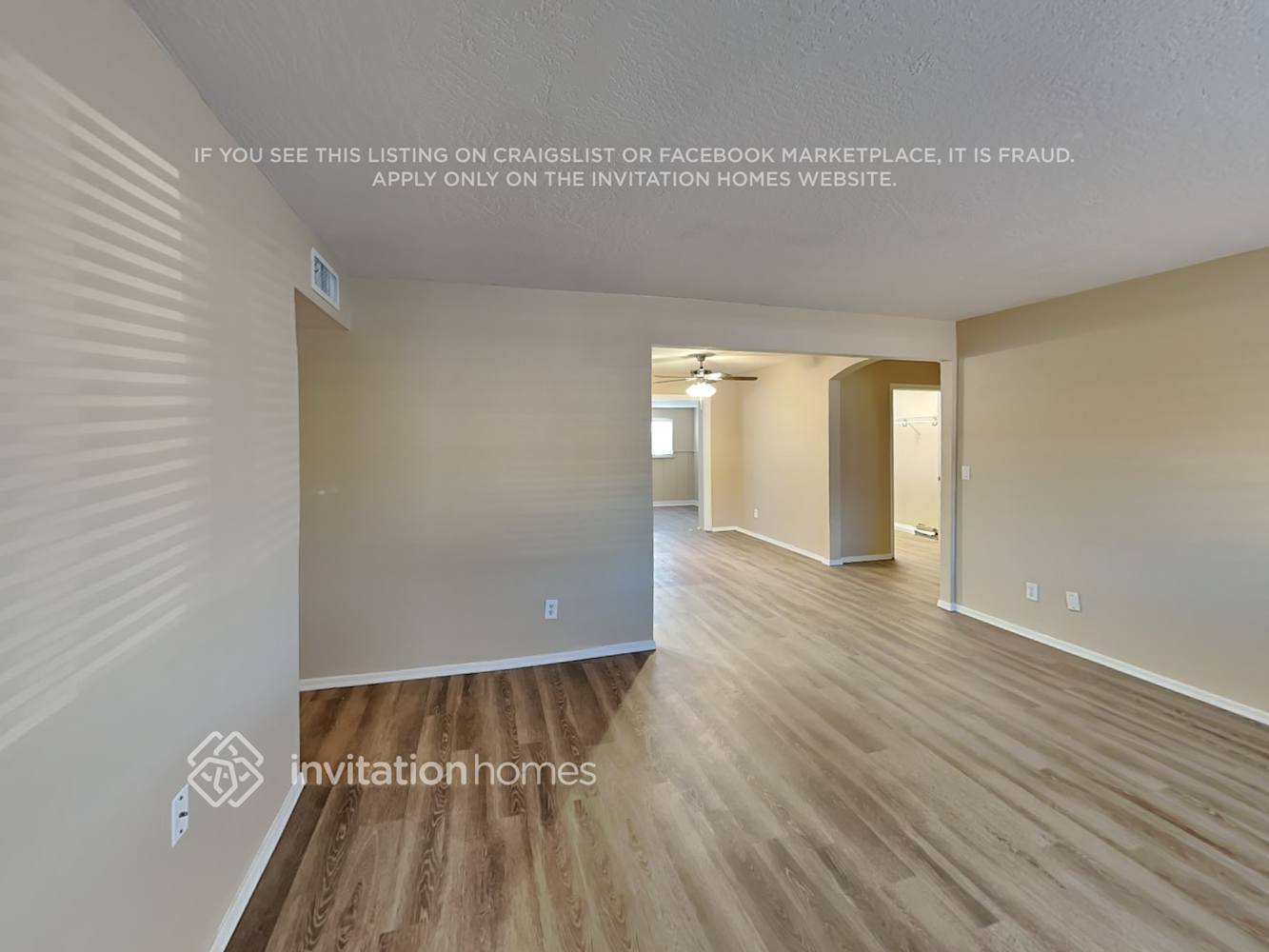 Building Photo - 4107 W Desert Hills Dr