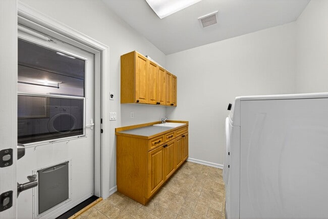 Building Photo - 5208 Doon Way