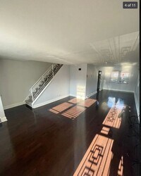 Building Photo - 3 bedroom 1 bath house available in North ...