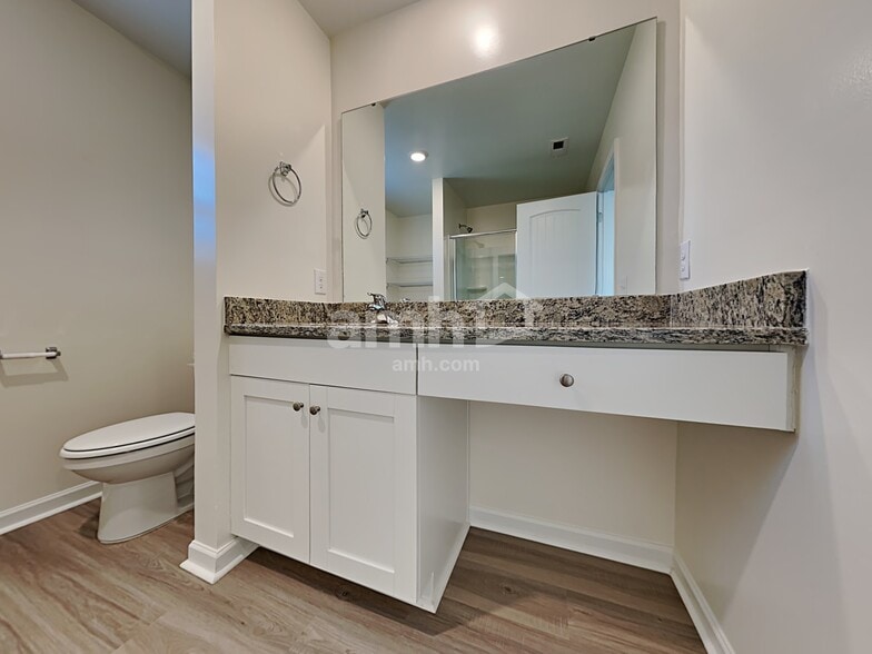 Building Photo - 1341 John Swann St