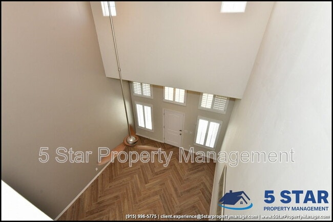 Building Photo - 6933 Copper Town Dr