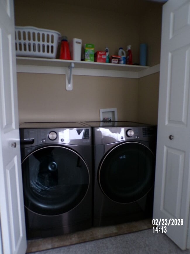 Building Photo - Home in the Willamette Landing neighborhood