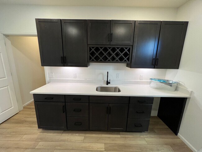 Building Photo - 4 Bed 4 Bath Home in Banning Lewis Ranch