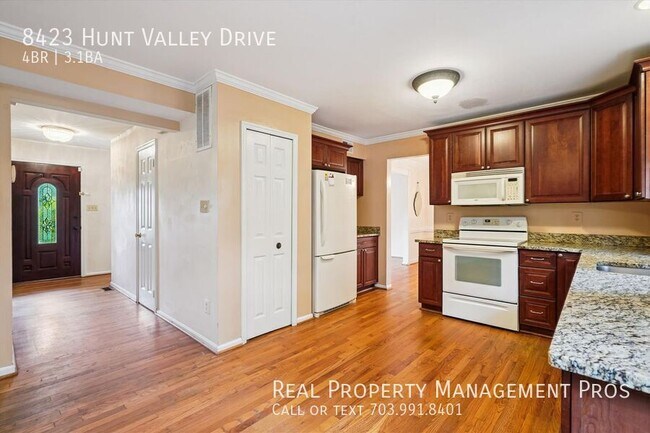 Building Photo - 8423 Hunt Valley Dr