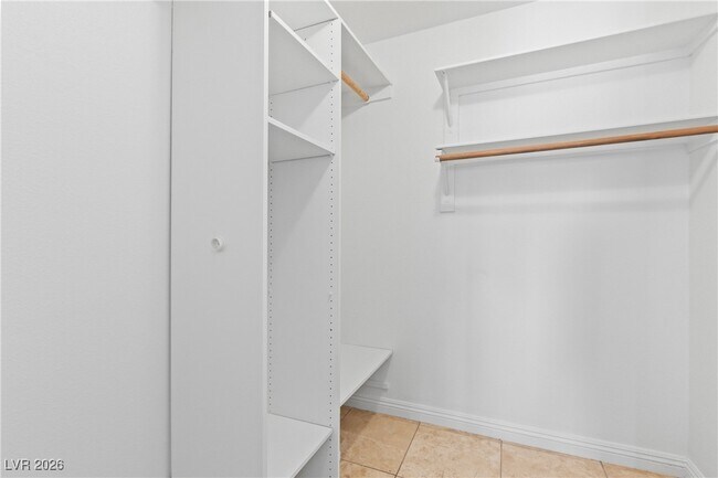 Building Photo - 9475 S Soloshine St