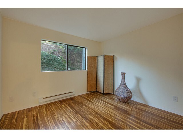 Building Photo - 12517 NE 23rd Plz
