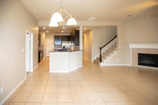 Building Photo - 7010 Stevenson Dr