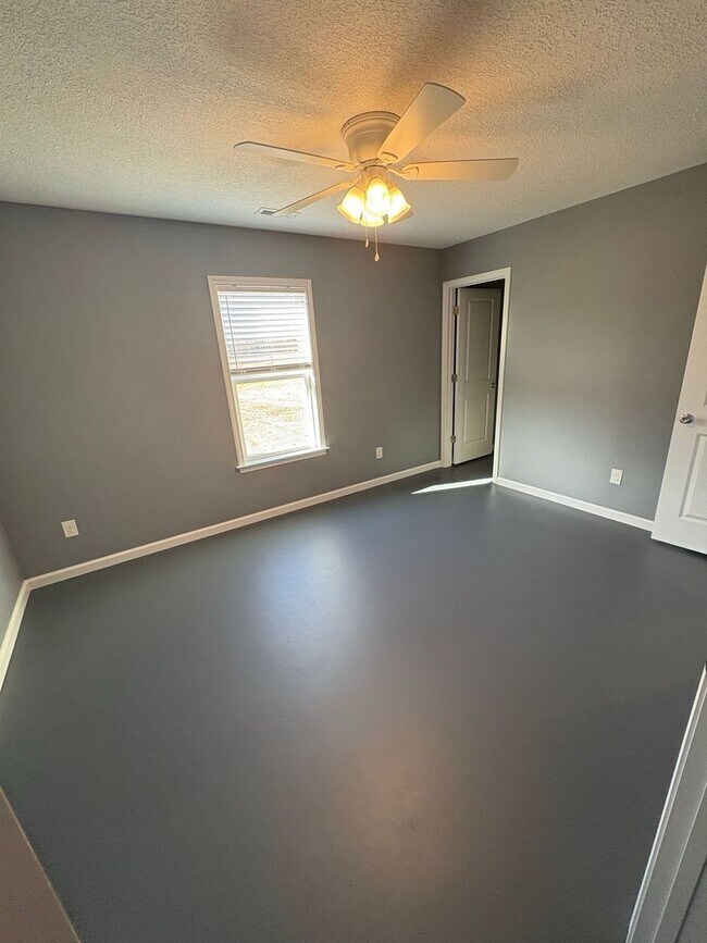 Building Photo - Great home!