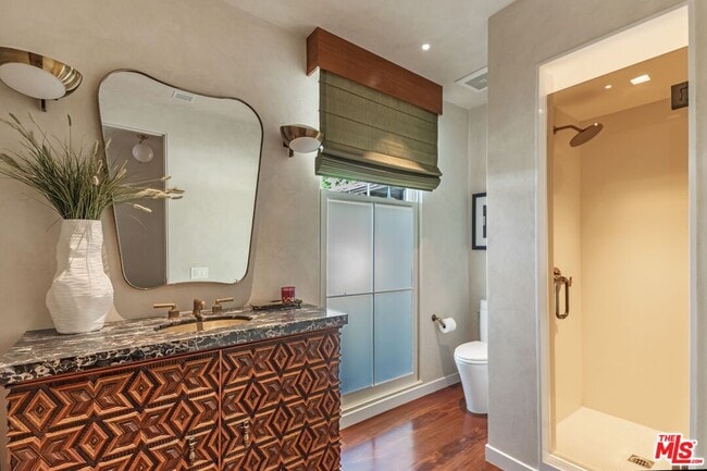 Building Photo - 400 Toyopa Dr