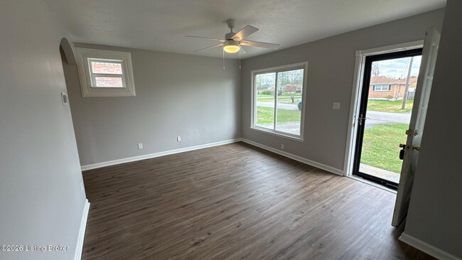 Building Photo - 6315 Red Spruce Dr