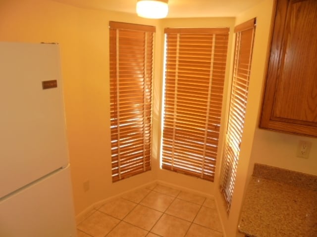 Building Photo - 5120 W Carol Ave