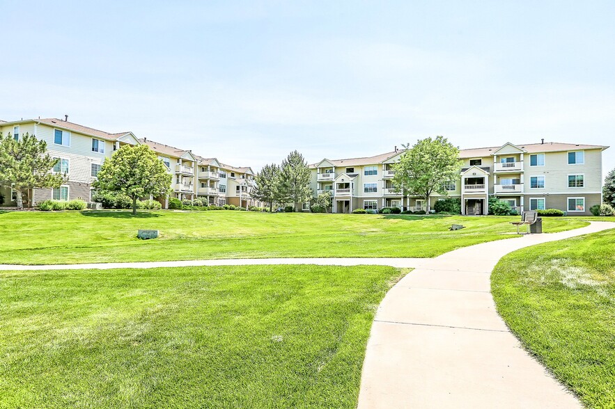 Building Photo - Riverwalk Apartments