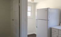 Building Photo - 317 Gladstone St