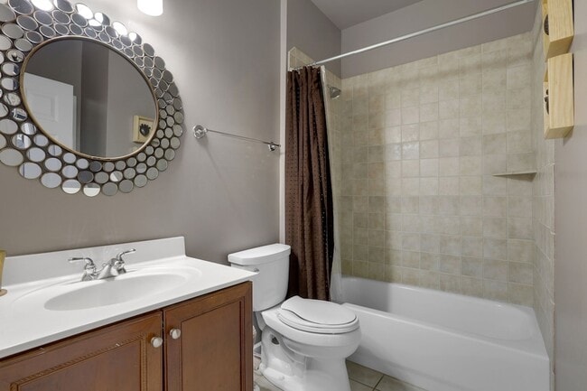 Building Photo - 3005 Coral Bell Ln