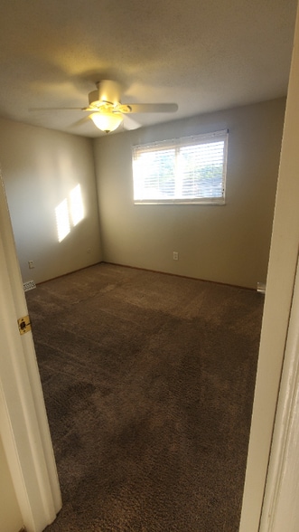 Building Photo - 4887 Downing Dr