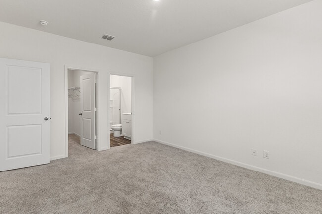 Building Photo - 1136 King Eider