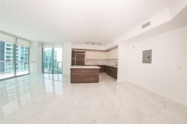 Building Photo - 1100 S Miami Ave