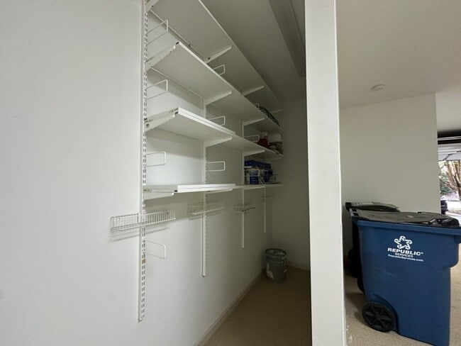 Building Photo - 11191 Calypso Dr