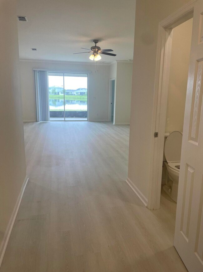 Building Photo - 12432 Arabella Dr