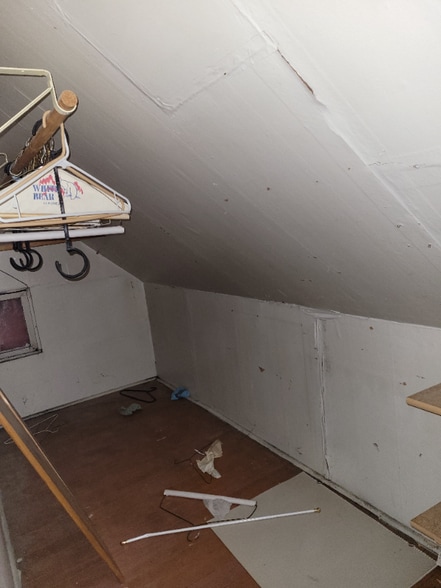 Building Photo - 1621 13th Ave