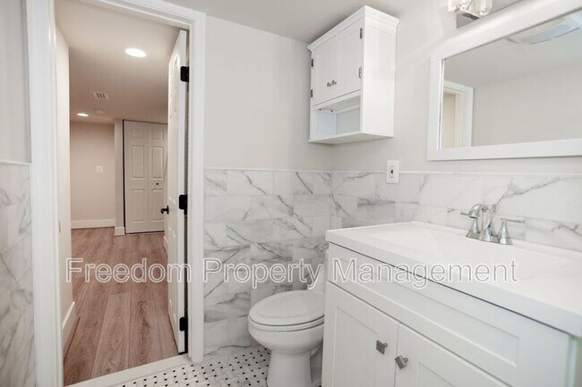 Building Photo - 102 Lynhaven Dr