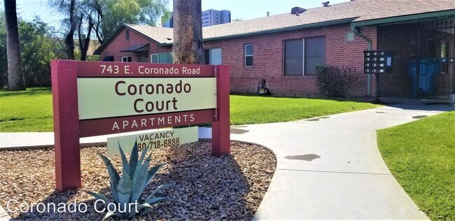 Building Photo - 743 E Coronado Rd