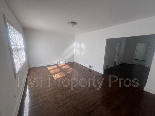 Building Photo - 3138 N 11th St