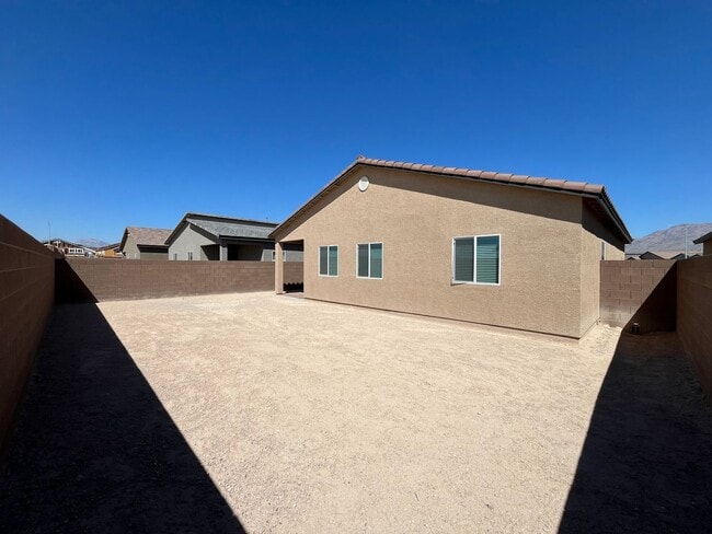 Building Photo - 3 Bedroom! Single Story Family home in the Heartland Hills Masterplan!