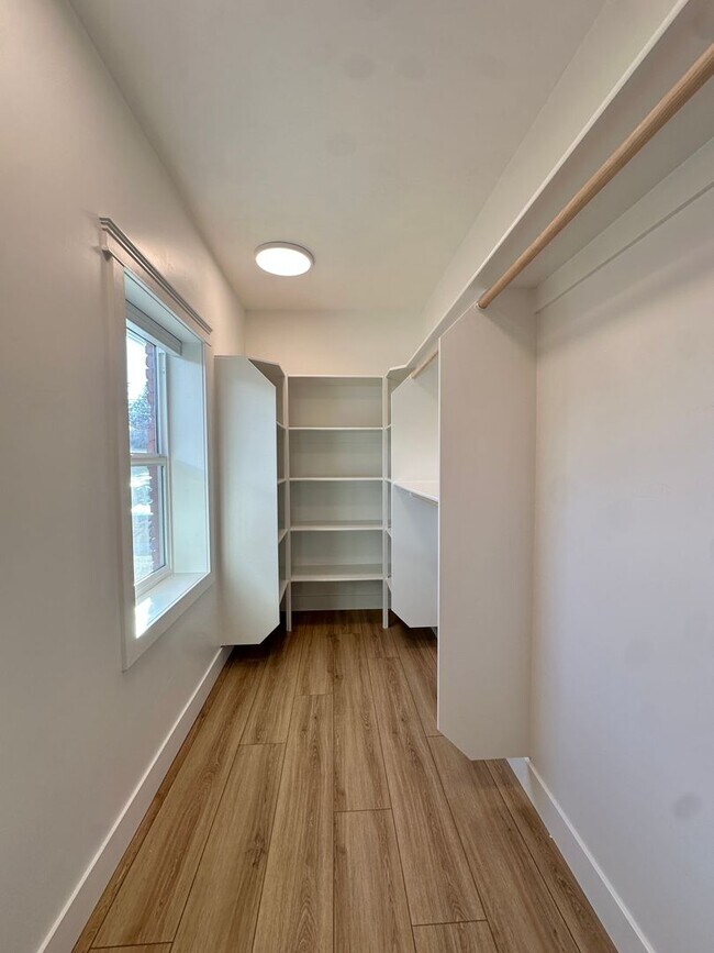 Building Photo - RR 156 Duplex