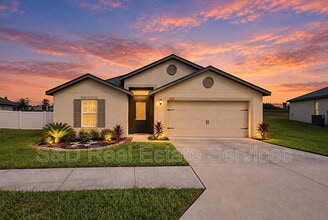 Building Photo - 1563 Swan Lake Cir