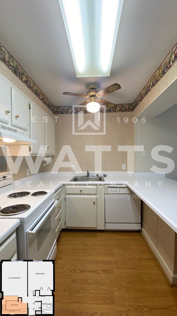 Building Photo - 1 Bedroom/ 1 Bath condo on Highland Avenue