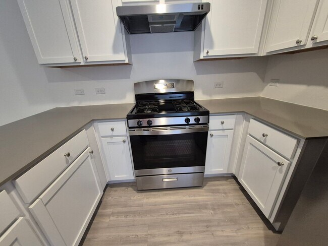 Building Photo - 12822 CHINALI SPG