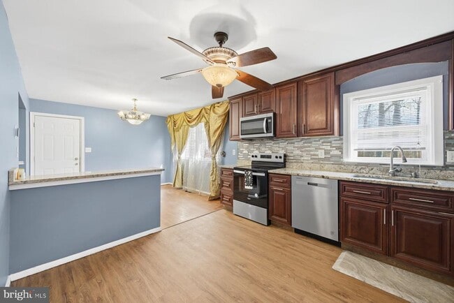 Building Photo - 12912 Princeleigh St