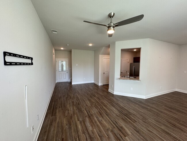 Building Photo - 103 Woodsbrook Pl SW