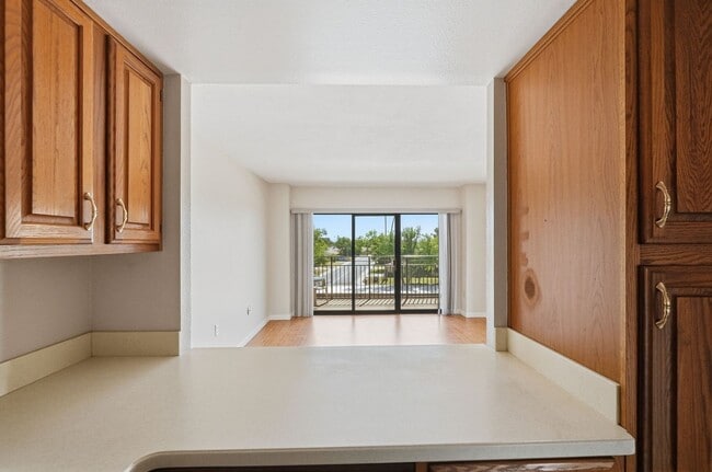 Building Photo - 10330 W Thunderbird Blvd